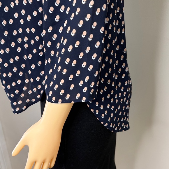 Ann Taylor Blouse Size Small - Picture 7 of 15